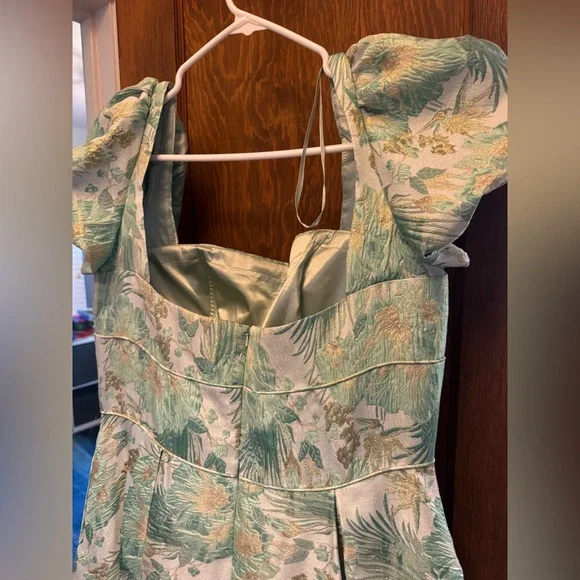 Mac Duggal Green Floral Brocade gown - 14 - Picture 8 of 13